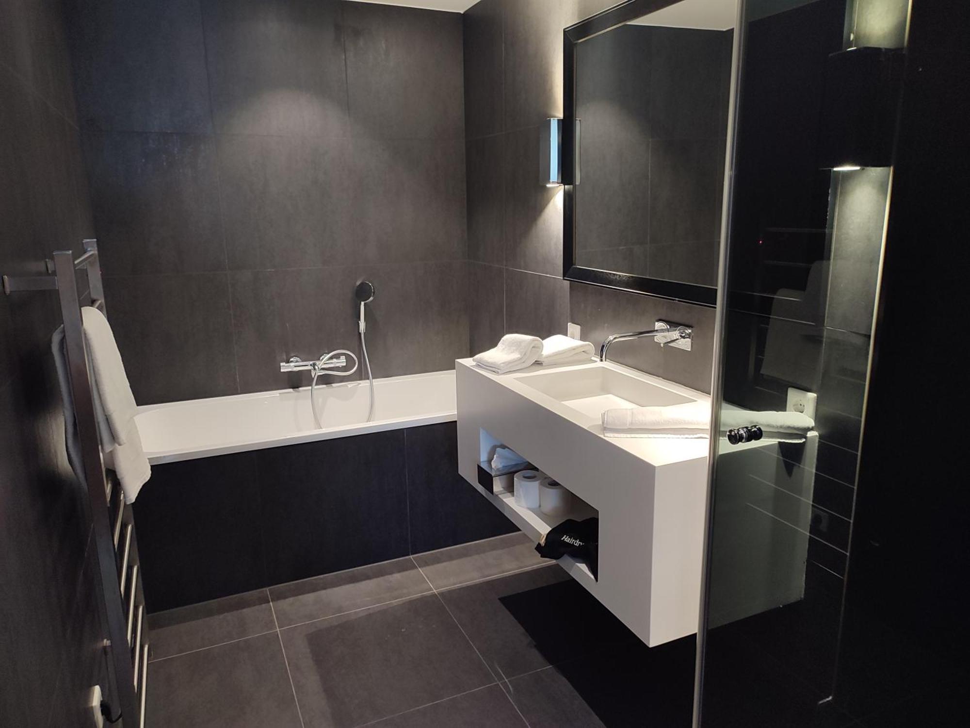 B-aparthotel Kennedy 4* Den Haag