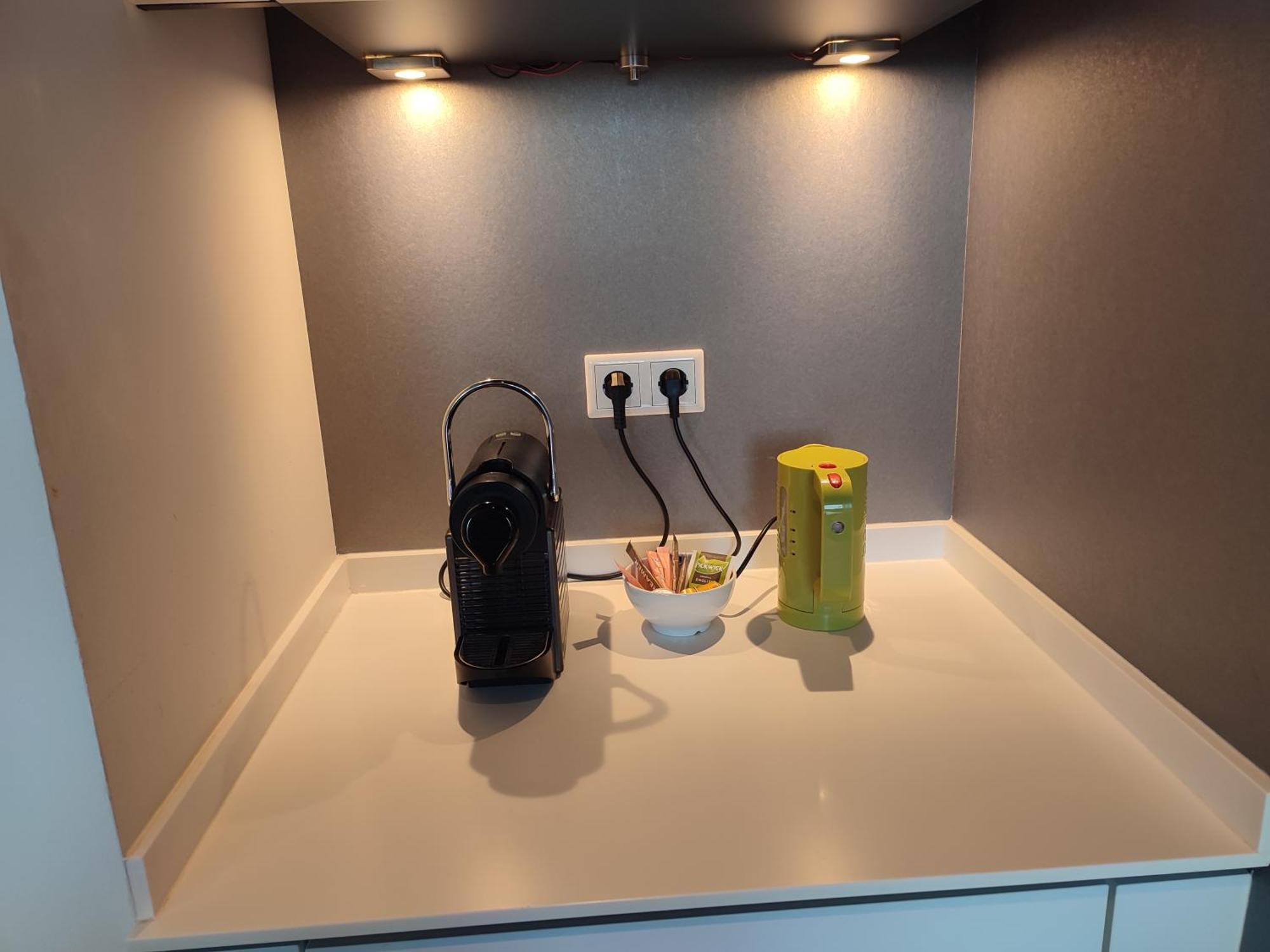 B-aparthotel Kennedy 4*