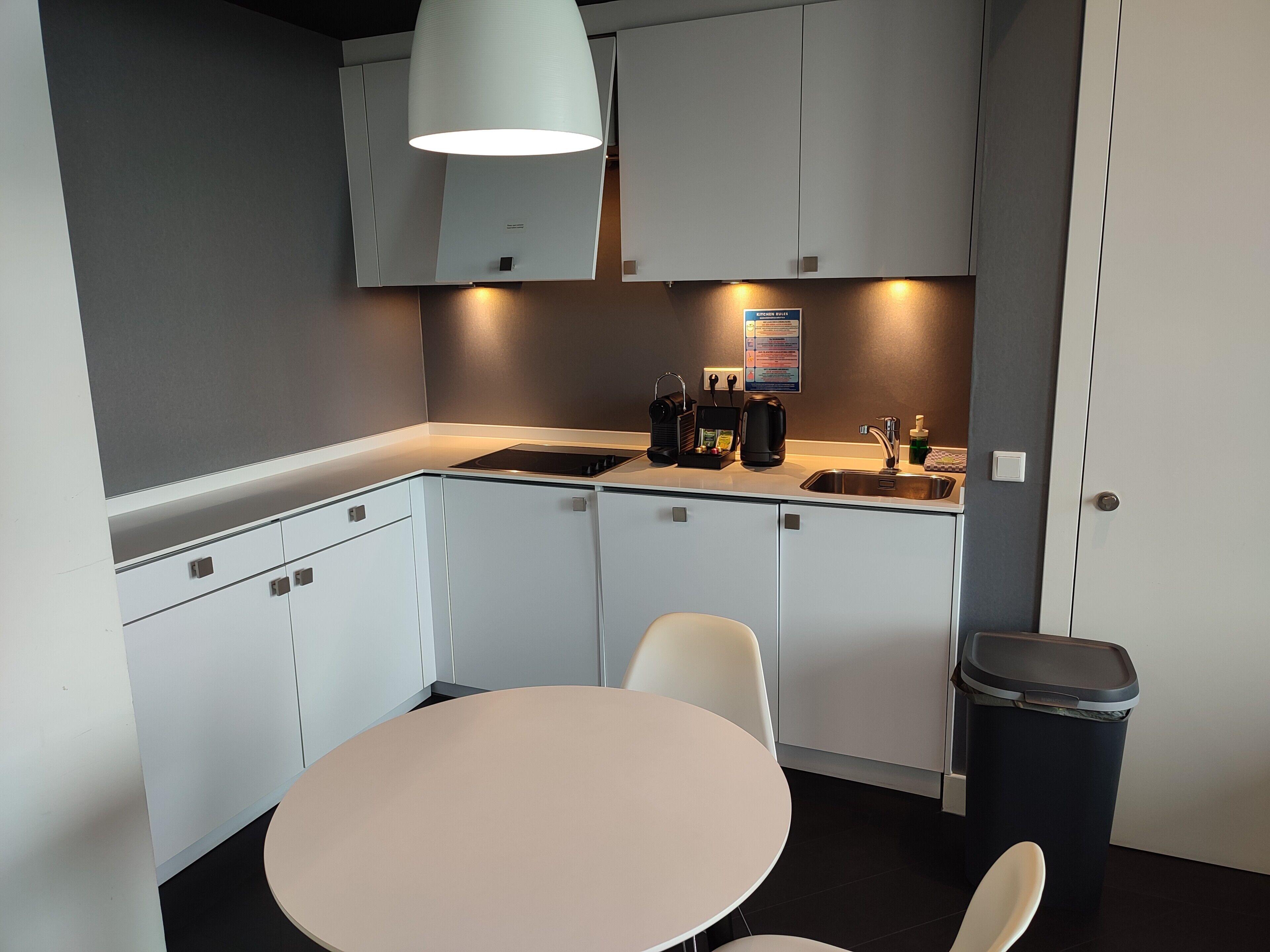 B-aparthotel Kennedy 4*