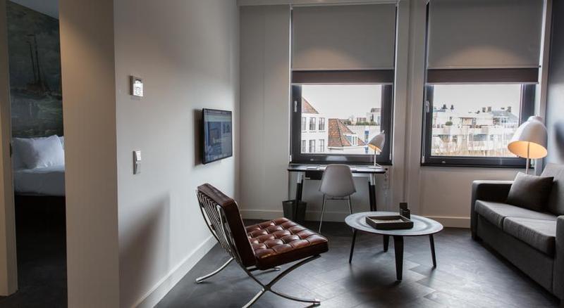 Aparthotel B-aparthotel Kennedy 4*