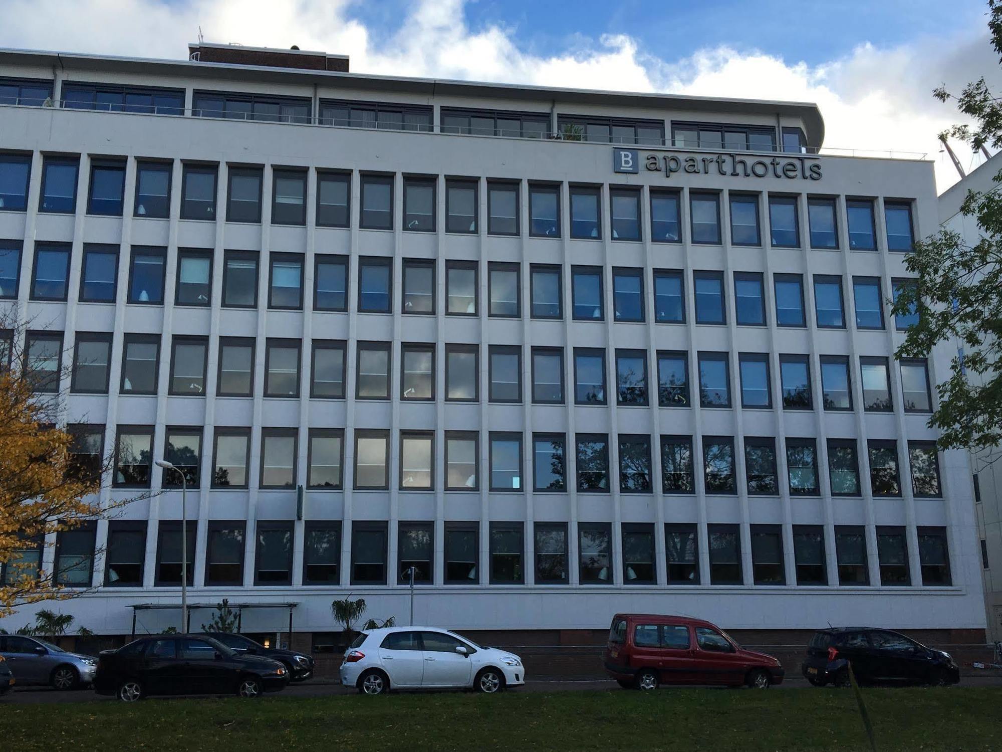 B-aparthotel Kennedy Aparthotel 4*